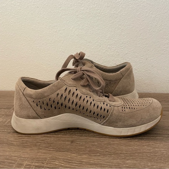 Dansko Charlie Fashion Sneaker, Walnut Suede, Size 38 (7.5-8) - Picture 3 of 7